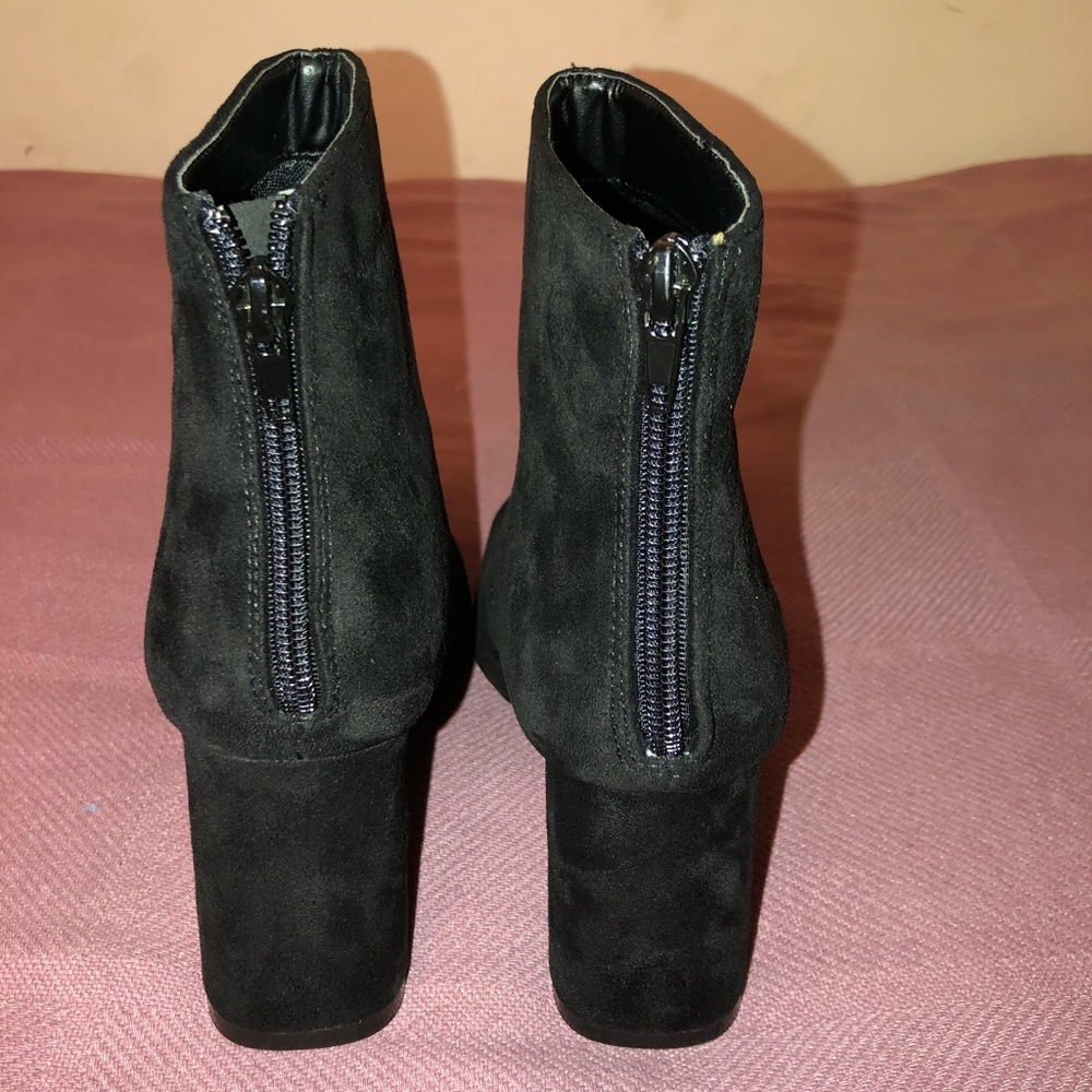 Beautiful Booties - Picture 6 of 7